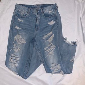 American eagle distressed mom jeans